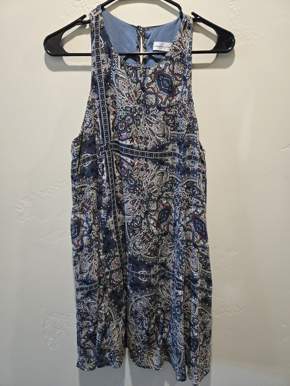 Abercrombie & Fitch Navy and Cream Label Floral Trim Top